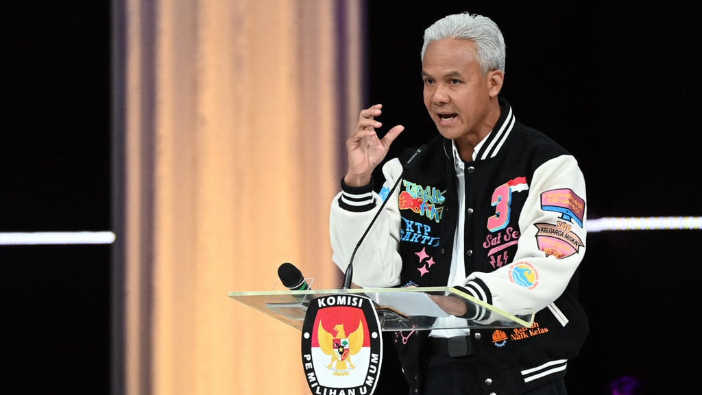 apa-itu-gelar-mi.p-yang-disandang-ganjar-dan-dari-kampus-mana?