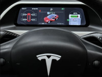 karena-masalah-sepele-ini,-lebih-dari-2-juta-tesla-kena-recall