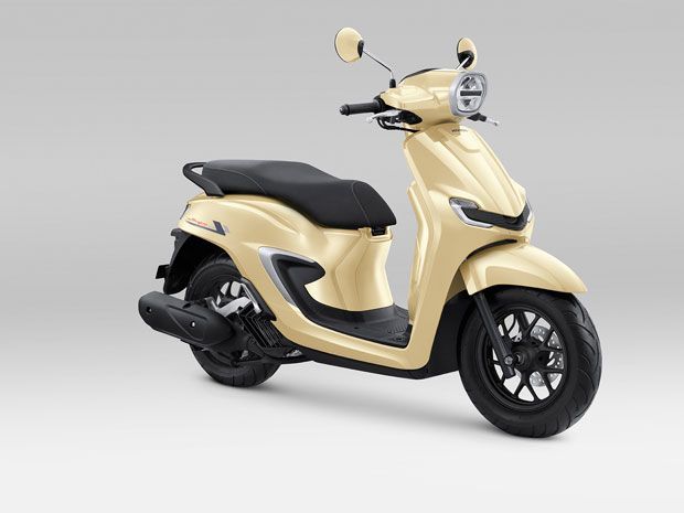harga-honda-stylo-160-dan-yamaha-grand-filano-2024,-dua-skutik-bergaya-retro