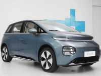 wuling-segera-hadirkan-cloud-ev-di-iims-2024?
