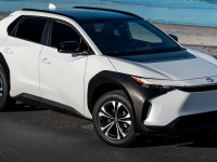 toyota-tidak-anti-ev,-hanya-bersikap-realistis