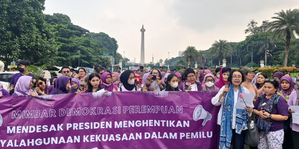 mimbar-demokrasi-perempuan-desak-presiden-hentikan-penyalahgunaan-kekuasaan-dalam-pemilu