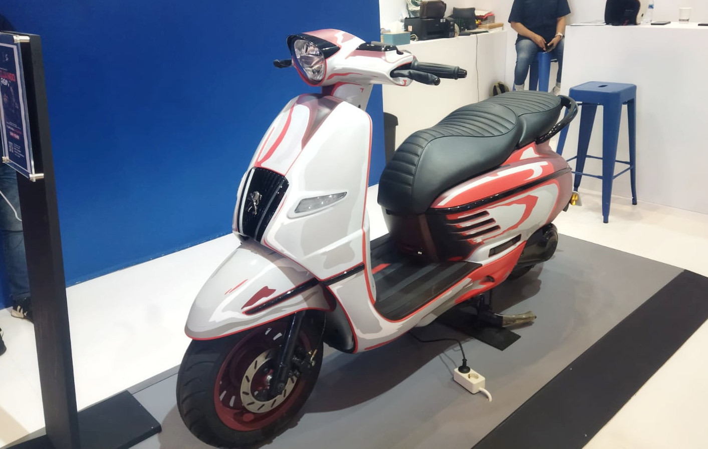 peugeot-django-150-limited-edition-jadi-magnet-kuat-di-iims-2024