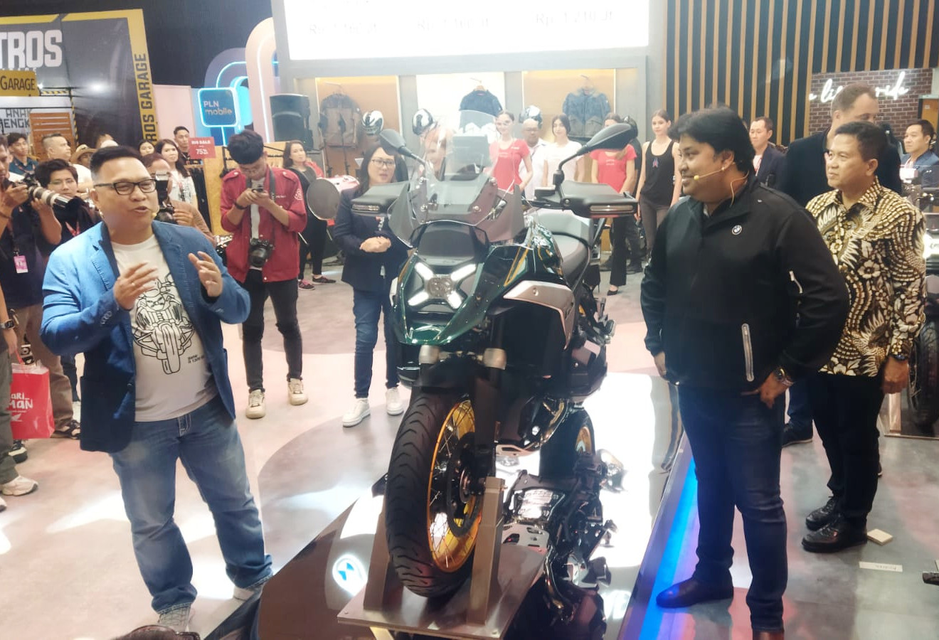 spesifikasi-bmw-r-1300-gs-yang-harganya-setara-ioniq-6