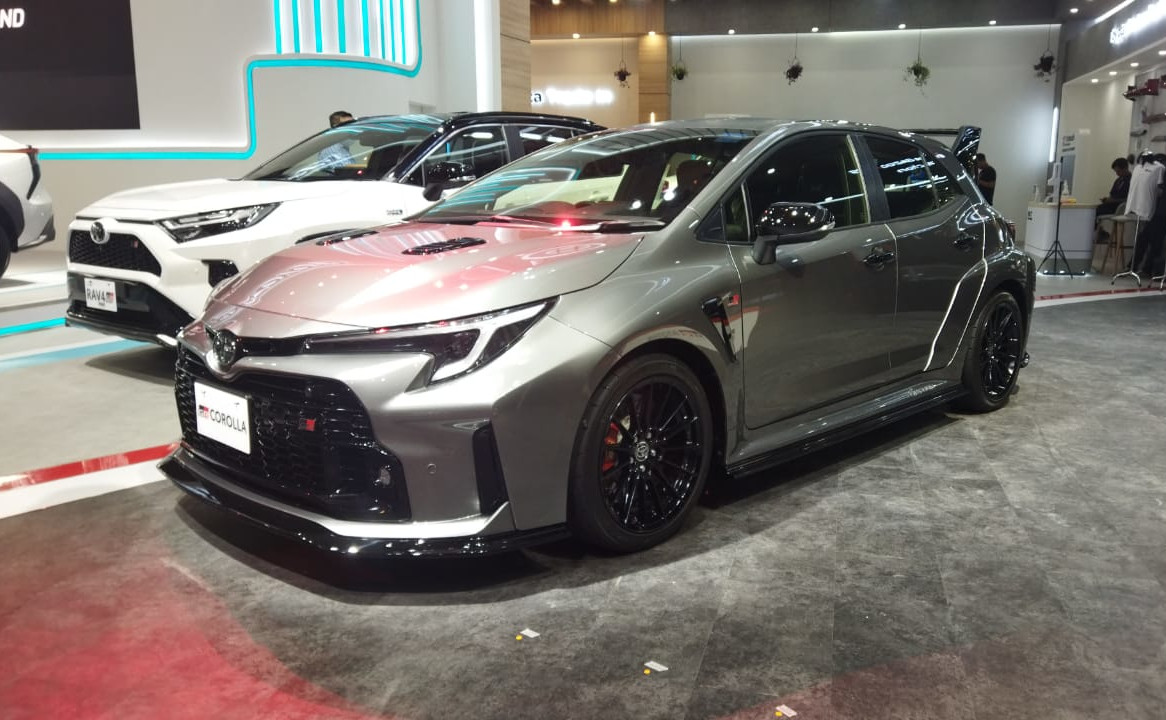 dipimpin-gr-corolla,-4-produk-toyota-gazoo-racing-tampil-mempesona-di-iims-2024