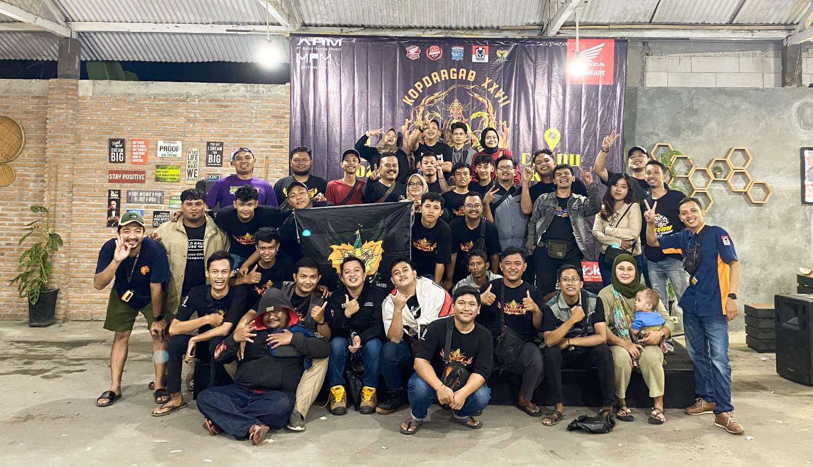 biker-honda-vario-avast-java-gelar-kopdargab-xxvii-2024-di-ponorogo,-jawa-timur