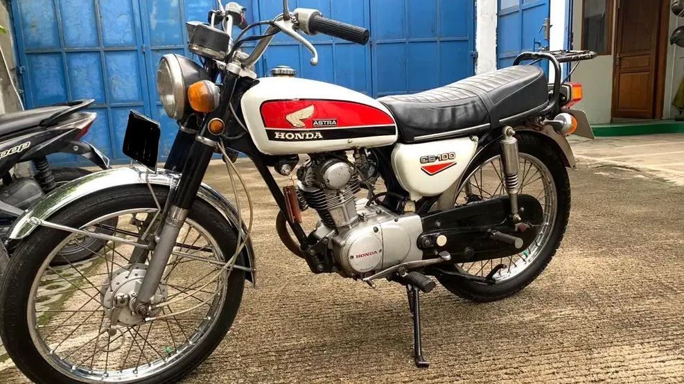 honda-cb100,-legenda-motor-klasik-dengan-kisaran-harga-yang-menarik