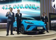 Harga MG 4 EV CKD Turun Lagi Jadi 423 Juta, Status Siap Kirim!