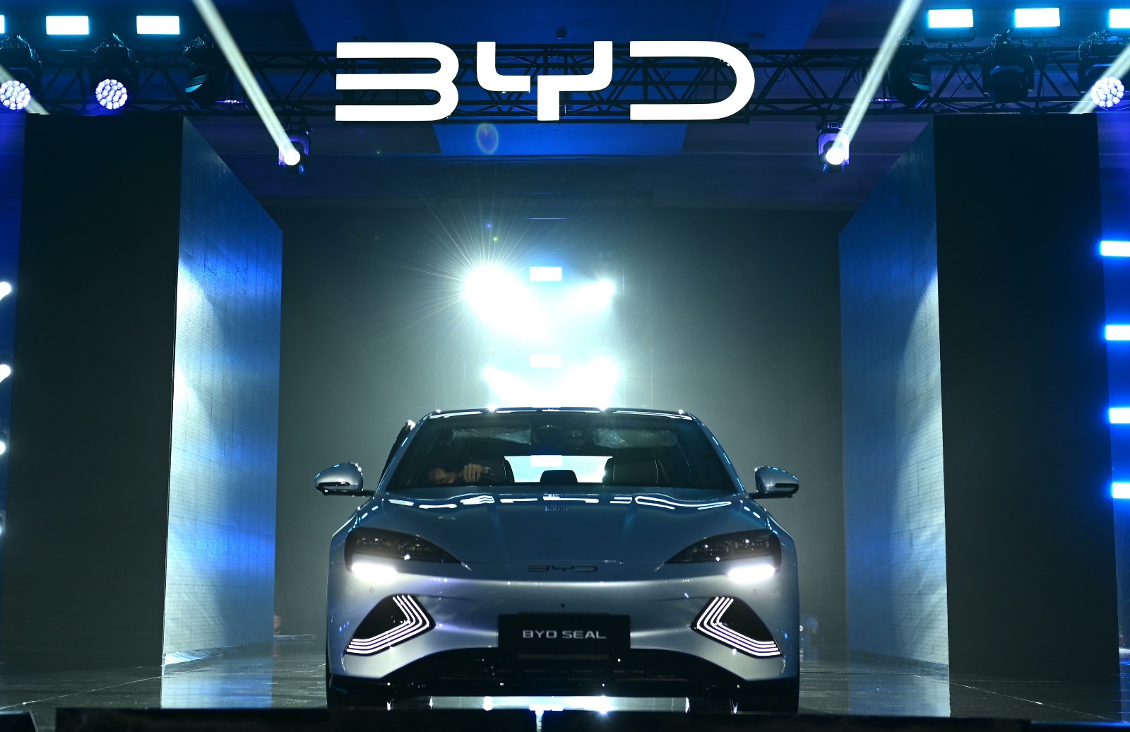 byd-atur-kuda-kuda,-siap-bangun-pabrik-demi-penuhi-pasar-mobil-listrik-di-indonesia