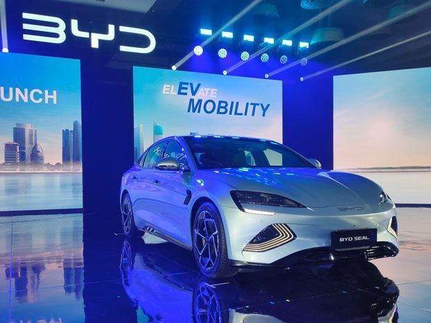 teknologi-baterai-byd,-inovasi-blade-battery-untuk-mobilitas-lebih-aman-dan-efisien