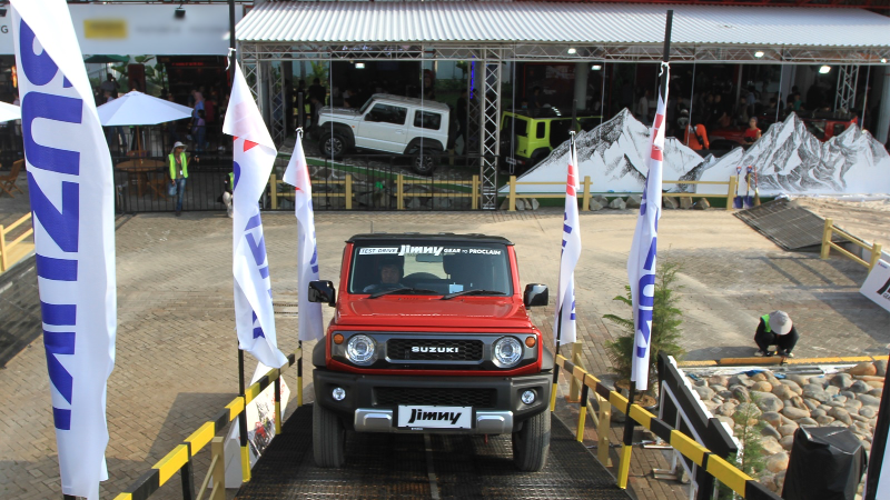 simulasi-cicilan-suzuki-jimny-5-pintu-tenor-60-bulan,-harga-pricelist!
