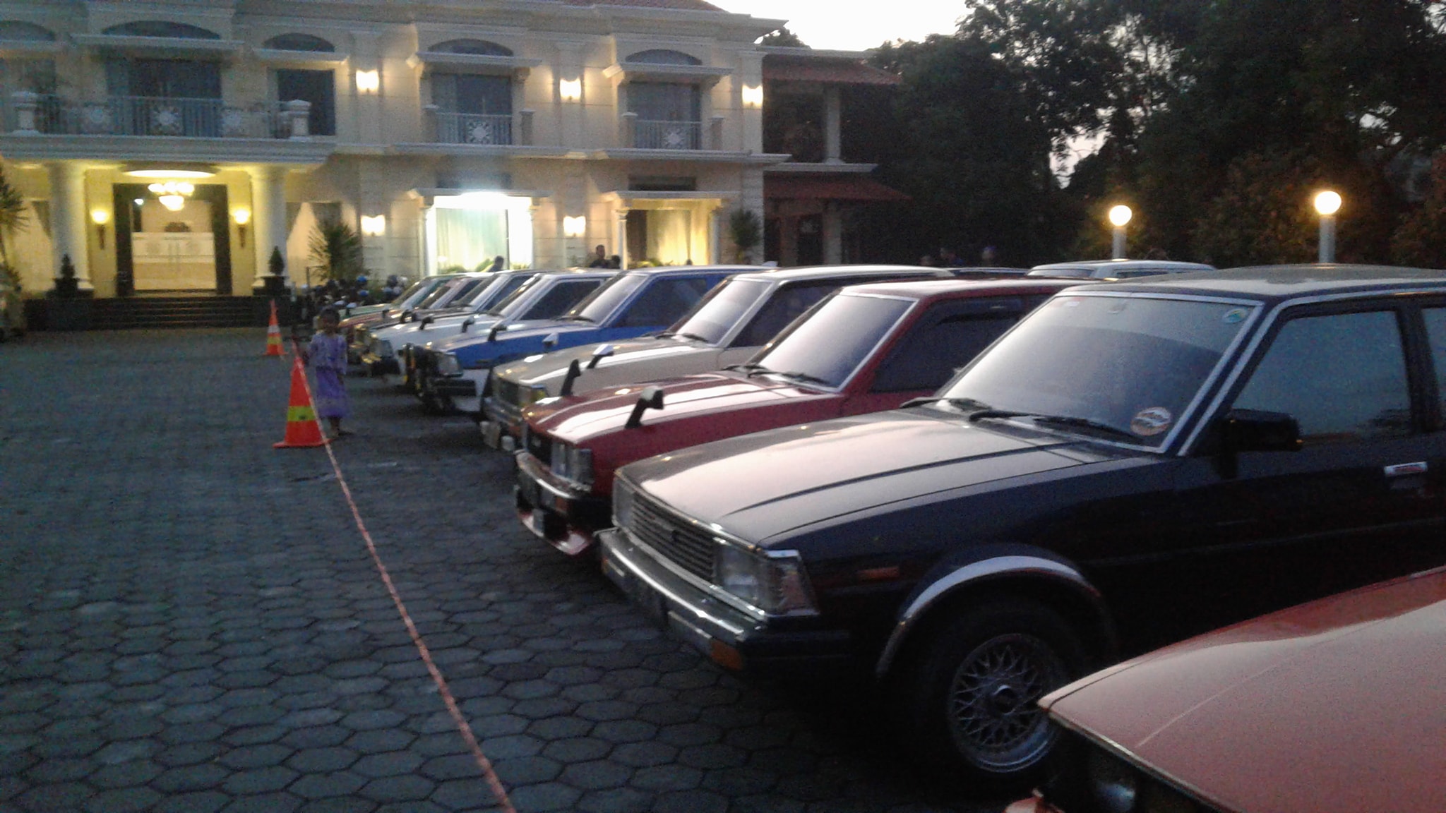 serba-serbi-toyota-corolla-dx,-sedan-retro-yang-nyaman-dan-bersahabat-bagi-pemula