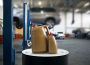 Ketahui Fungsi dan Jenis Oli Mobil yang Tepat Untukmu