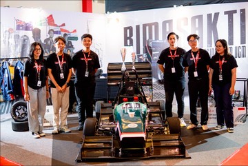keren!-mobil-buatan-mahasiswa-ugm-dan-ui-raih-penghargaan-di-eropa