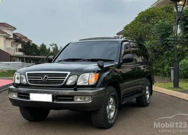 ragam-pilihan-mobil-bekas-bermesin-v8,-masih-mahal-atau-normal?