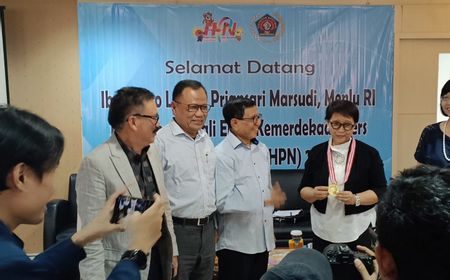 terima-medali-kemerdekaan-pers,-menlu-retno-marsudi-tegaskan-lagi-posisi-indonesia-soal-palestina