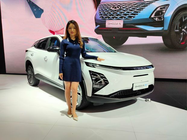 80-persen-spk-chery-di-iims-2024-disumbangkan-mobil-listrik-omoda-e5