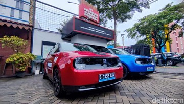 serunya-belajar-sejarah-jakarta-naik-mobil-elektrifikasi-honda