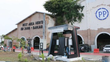 ada-spklu-ultra-fast-charging-120-kw-di-rest-area-heritage-km-260-b