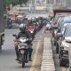 nggak-ada-takutnya,-pemotor-ditegur-polisi-gegara-lawan-arah-malah-ngeyel