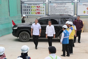 spek-suv-miliaran-yang-ditumpangi-jokowi-ahy-di-ikn