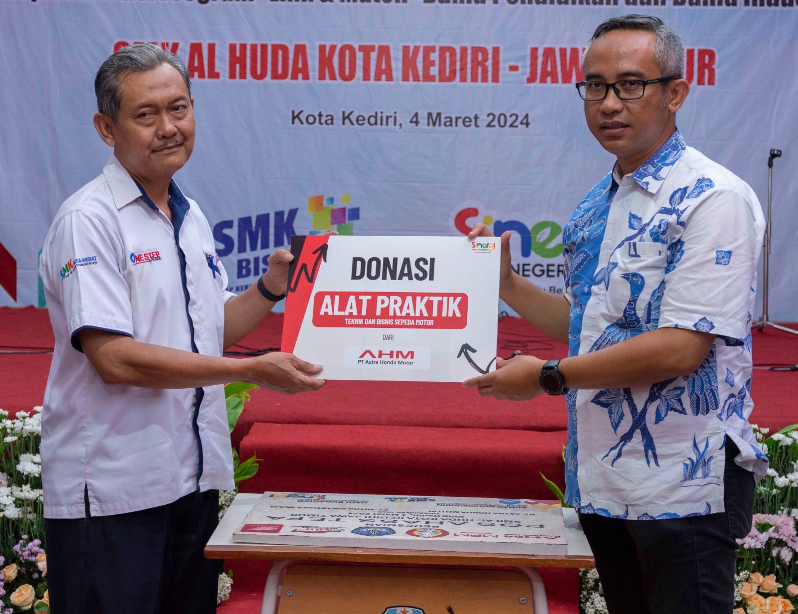 mpm-honda-jatim-resmikan-program-vokasi-berbasis-tefa-di-smk-al-huda-kediri