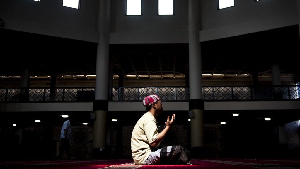 bacaan-niat-puasa-ramadhan-bahasa-arab,-latin,-serta-artinya