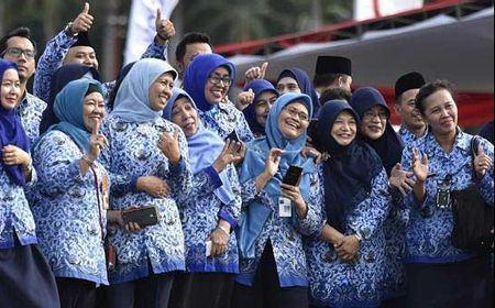 thr-dan-gaji-ke-13-pns-tahun-2024-alami-kenaikan,-menpan-rb:-keuangan-negara-membaik