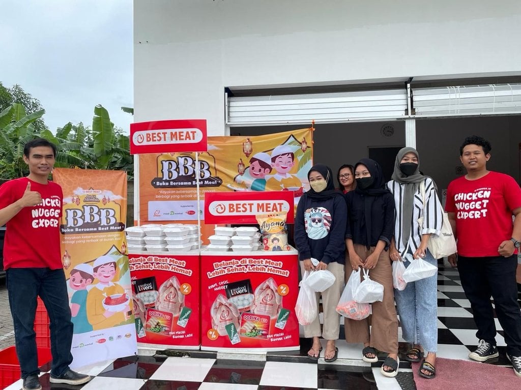 best-meat-dari-japfa-food-bagikan-1.200-lebih-paket-buka-puasa