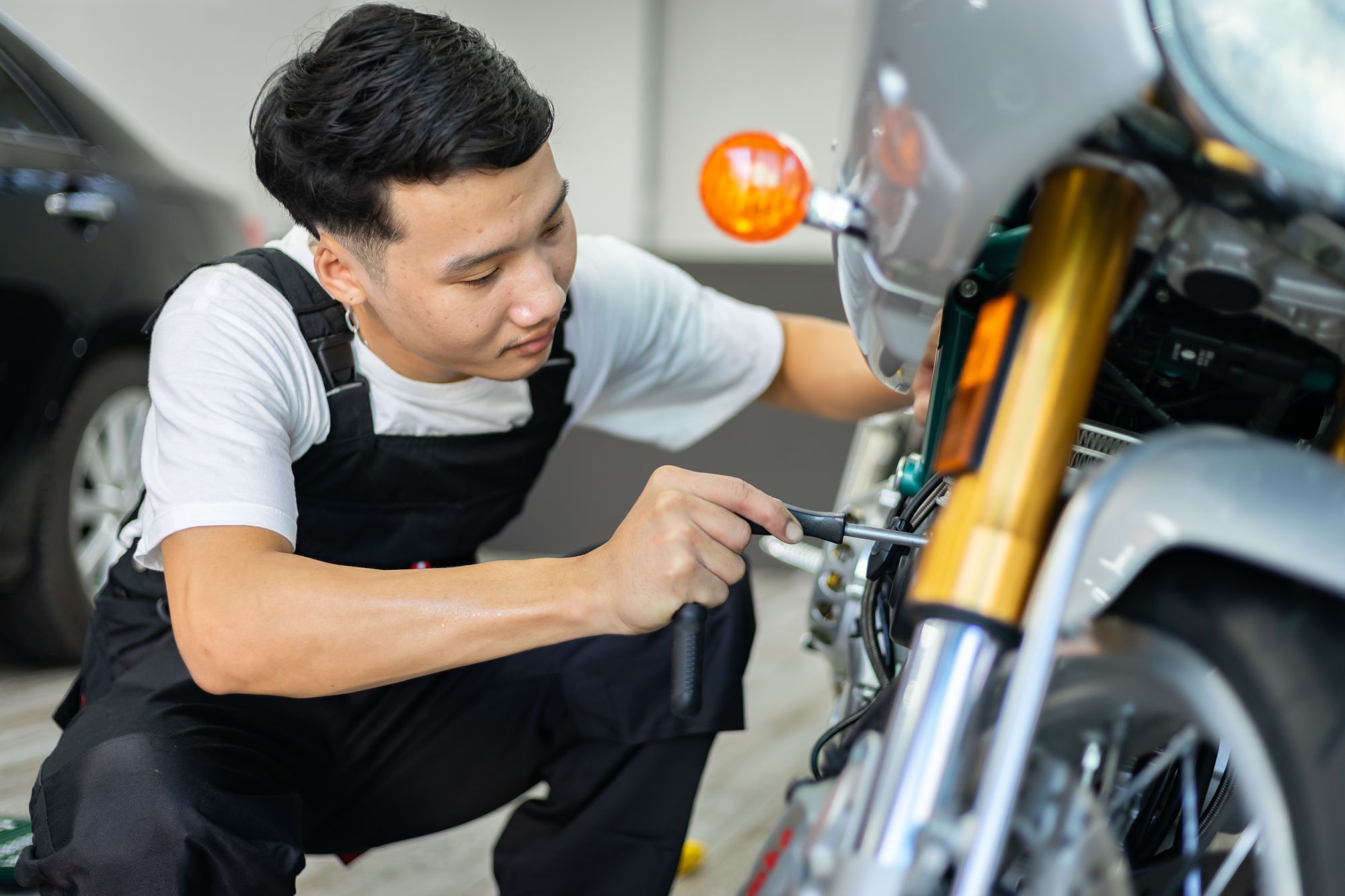 turun-mesin-motor:-pengertian,-penyebab,-dan-biayanya