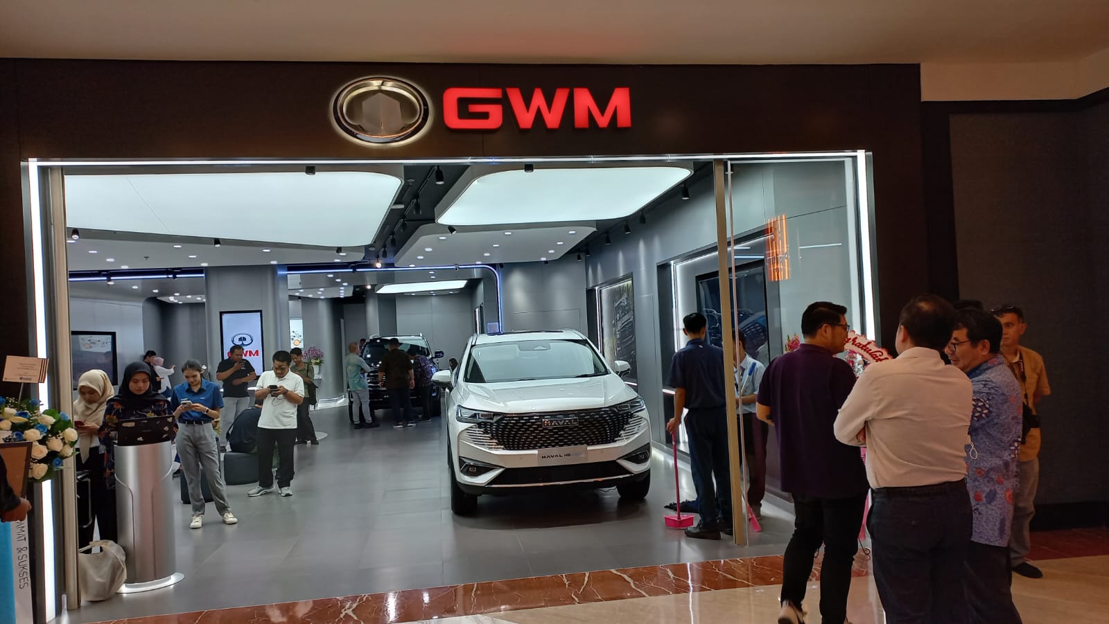 showroom-gwm-pertama-pilih-di-mall-elite,-bisa-test-drive-tank-500-hev-dan-haval-h6-hev!