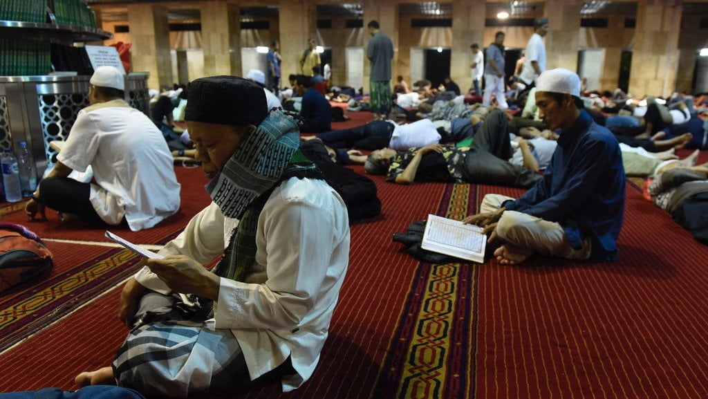 doa-itikaf-di-masjid-malam-lailatulqadar-dan-bacaan-niatnya