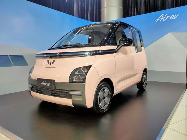 keunggulan-dan-pilihan-warna-wuling-air-ev-bagi-mama-muda,-salah-satunya-pink