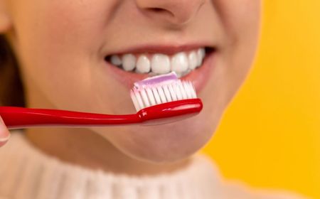 7-cara-menjaga-kesehatan-mulut-saat-puasa-ramadan-agar-tak-bau