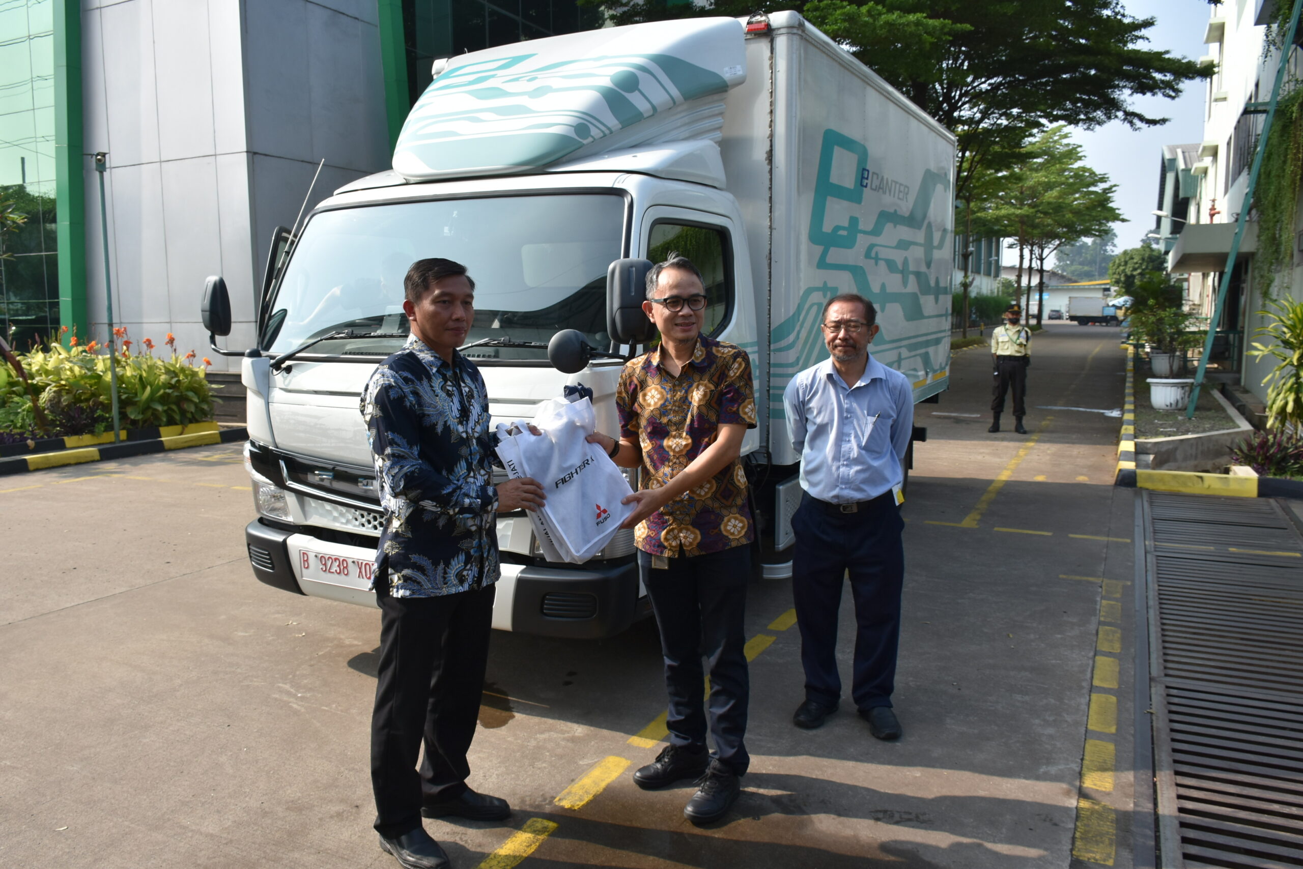 pt-enseval-putera-megatrading-tbk-lakukan-uji-coba-ecanter-untuk-dukung-operasional-bisnis