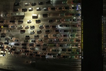 cara-aman-saat-hendak-melintasi-jalur-contraflow