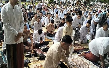 gibran-salat-id-di-balai-kota-surakarta,-kalau-prabowo-subianto?