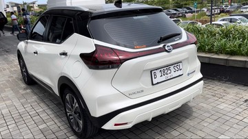 mengenal-nissan-kicks:-mobil-listrik-yang-‘cosplay’-jadi-mobil-bensin