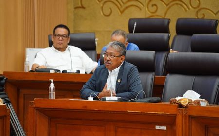 konflik-iran-israel -dpr-minta-pemerintah-antisipasi-kenaikan-harga-minyak