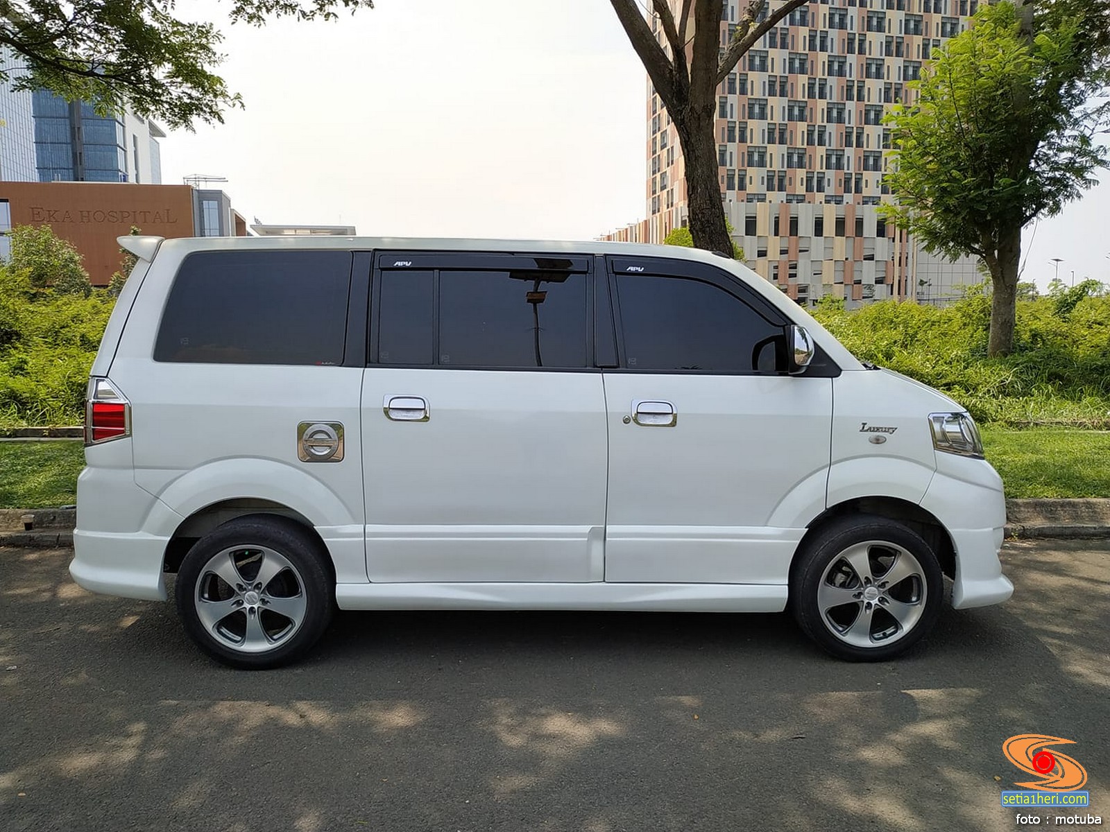 pengalaman-meminang-mobkas-suzuki-apv-sgx-matic-tahun-2008