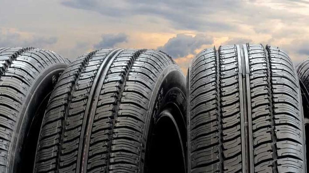 perbedaan-tipe-kompon-ban-mobil,-soft,-medium,-dan-hard,-manakah-yang-paling-nyaman?