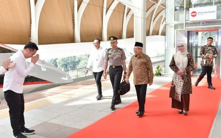 pakai-whoosh-dari-halim,-wapres-kunker-ke-bandung-hadiri-kdeks-rakornas-pb