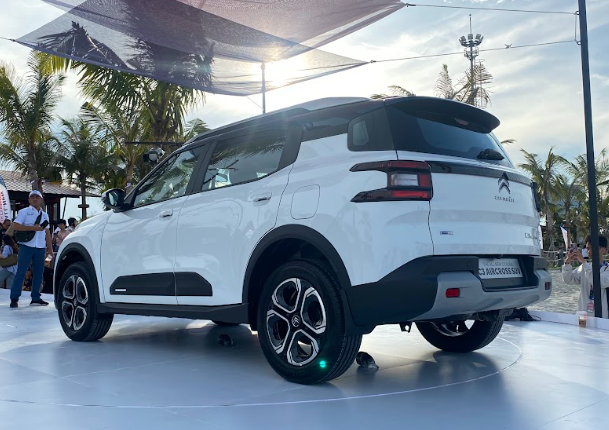 spesifikasi,-fitur-dan-harga-c3-aircross,-suv-7-seater-pertama-citroen