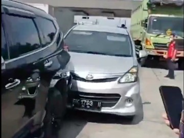 pengemudi-pajero-arogan-oknum-polisi,-avanza-ditabrak-depan-dan-belakang