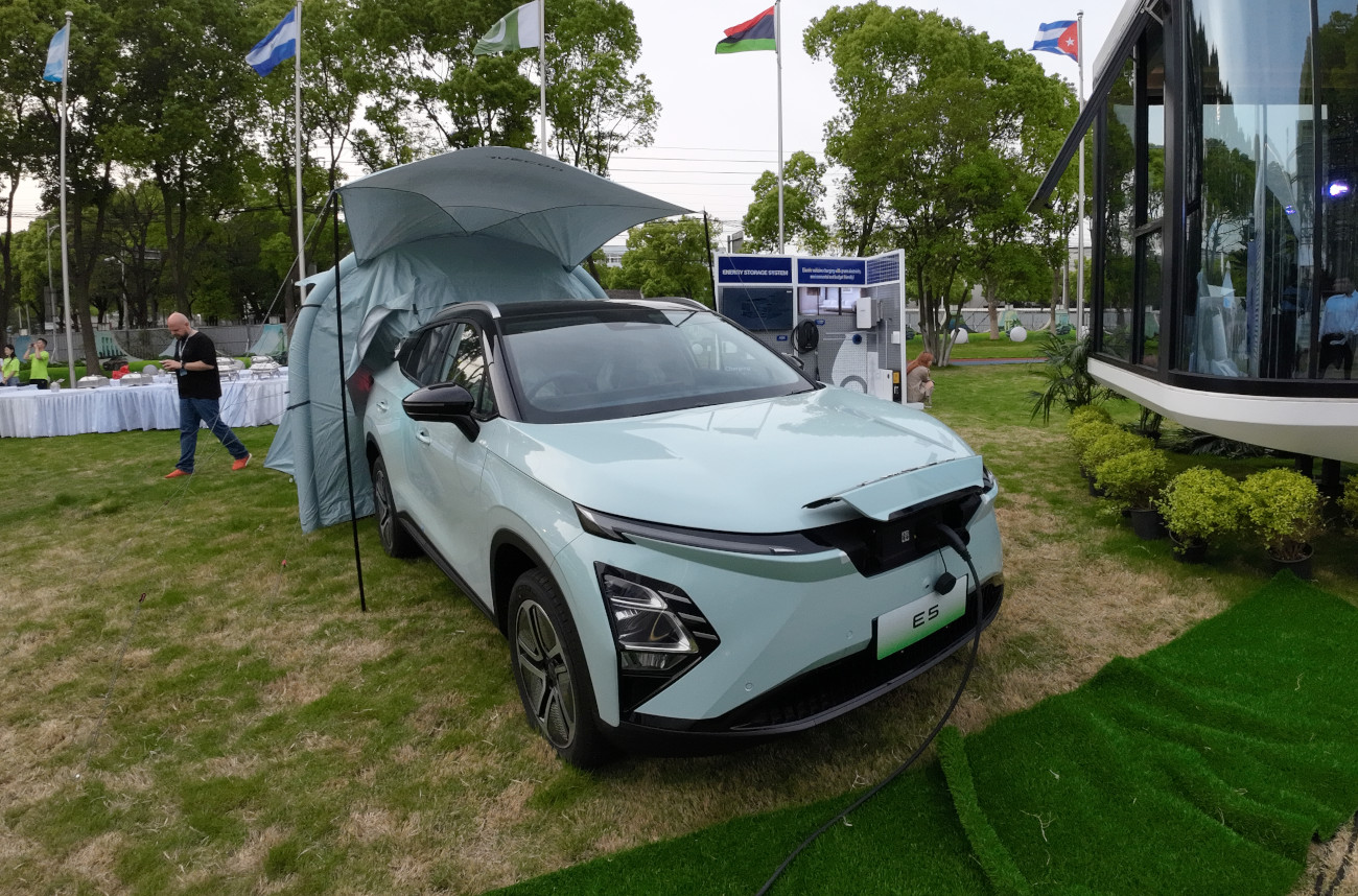 chery-omoda-e5-baru-diperkenalkan-di-cina,-di-titik-ini-indonesia-juara