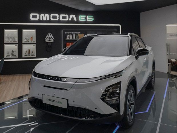 chery-omoda-e5-laku-keras-di-indonesia-dalam-waktu-singkat,-spk-tembus-3.000-unit