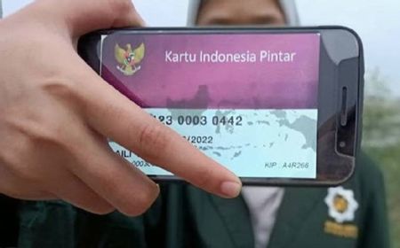 warganet-murka-penerima-kip-kuliah-malah-bergaya-hidup-mewah