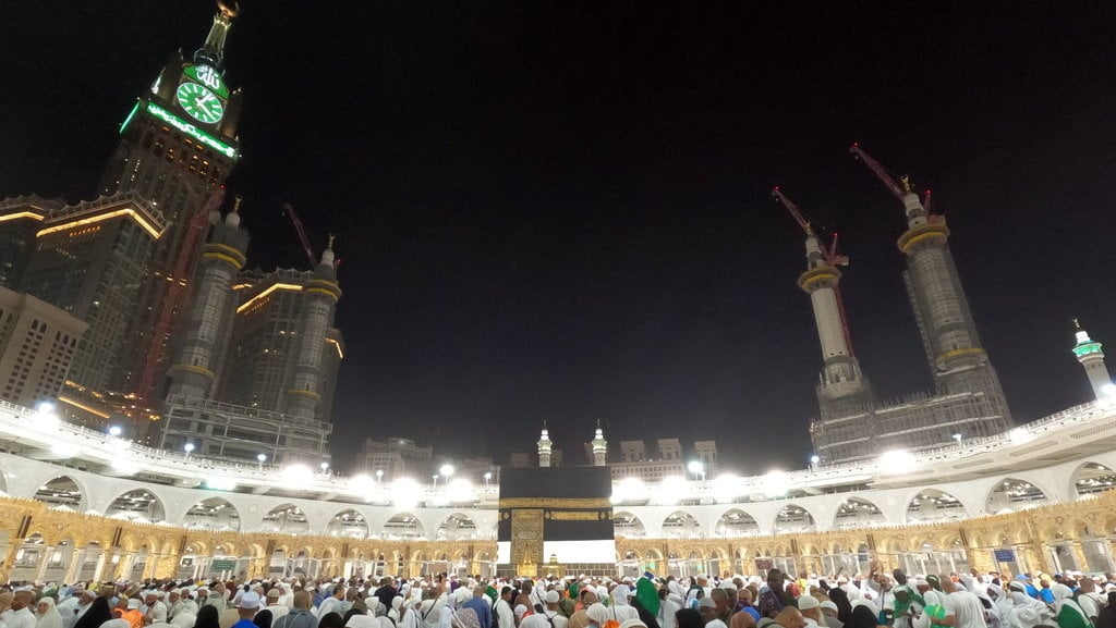 aplikasi-haji-pintar:-cek-porsi-haji-dan-lacak-jemaah-tersesat