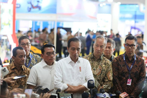 pevs-2024:-presiden-jokowi-apresiasi-deret-kendaraan-listrik-dari-motor-hingga-truk-listrik