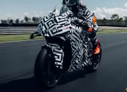 Superbike Baru KTM 990 RC R yang Akan Diluncurkan Tahun Depan